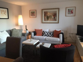 Отель Lets Holiday In London Greenwich  Лондон